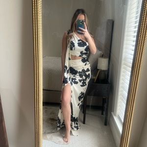 Black and white dress small